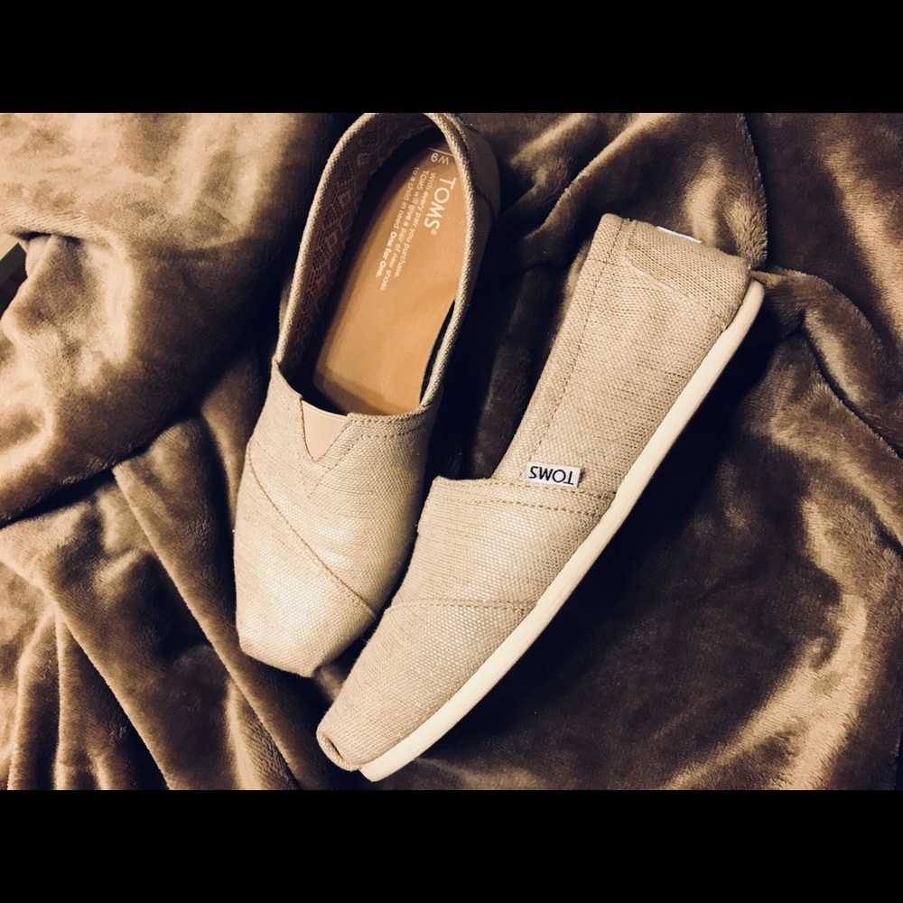 TOMS [Natural Color] Shoes